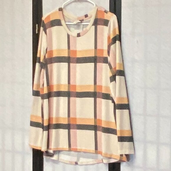 Studio B Bobeau Long Sleeve Scoop Neck Fuzzy Knit Pleat Back Plaid Tee Shirt XL - Picture 4 of 13